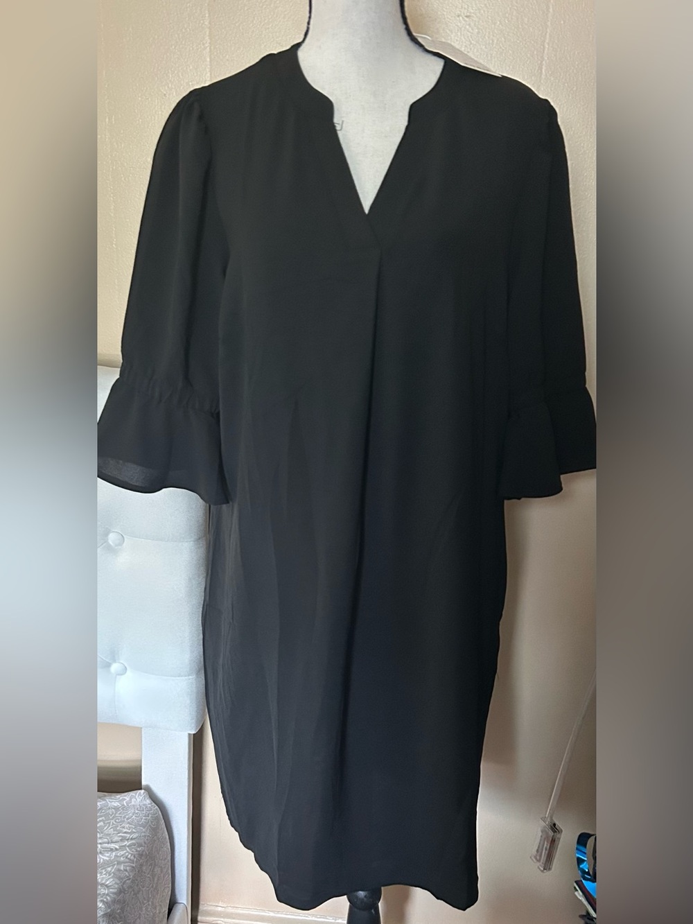 Rumia Black Shift Dress with Ruffle Short Sleeves